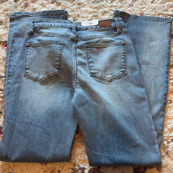 NWT Judy Blue Mid Rise Boot Cut Plaid Accent Jeans - Picture 4 of 4